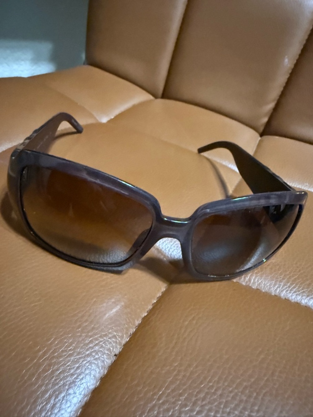 Michael Kors Dark Brown Gradient Lens Oversized Women's Sunglasses - Picture 2 of 8